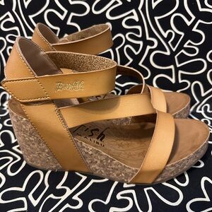 Blowfish Malibu heeled sandal with tan strap, cork sole size 10 NWOB